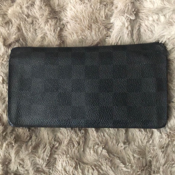 LOUIS VUITTON Brazza Wallet - Picture 1 of 6